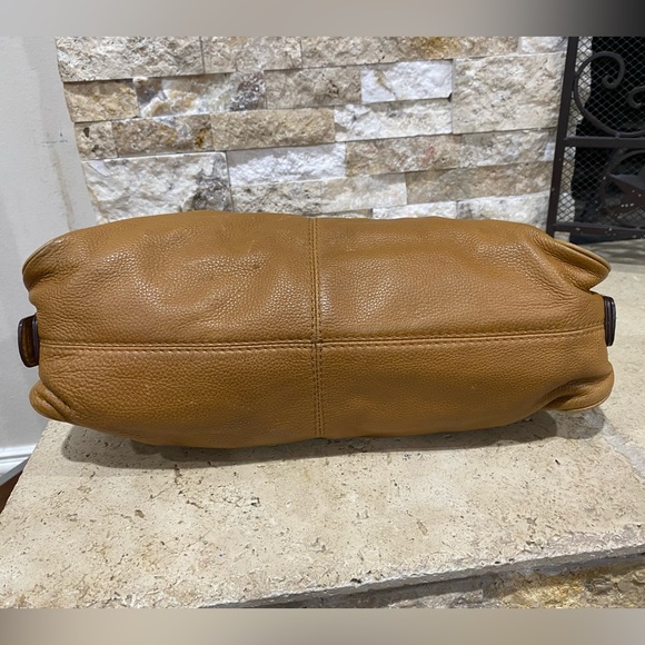 Michael Kors Tan Pebbled Leather Two Zipper Double Pockets Shoulder Handbag - Picture 6 of 11